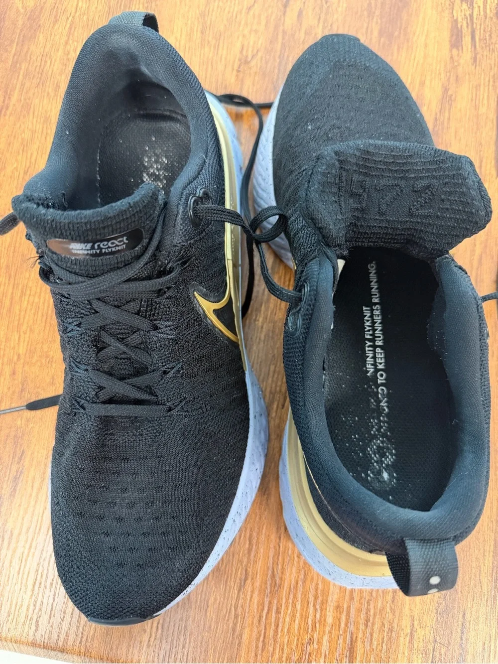 Nike React Infinity Running Flyknit Black Metallic Gold Women's Size 9